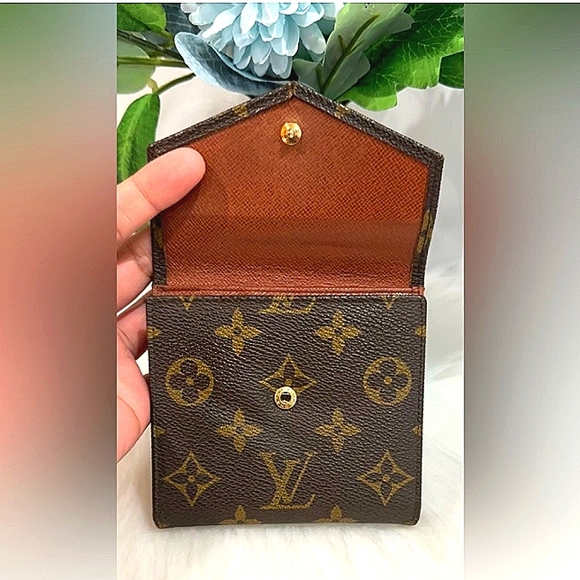 LOUIS VUITTON AUTHENTIC LEATHER V FLAP ELISE WALLET EUC - Picture 5 of 16